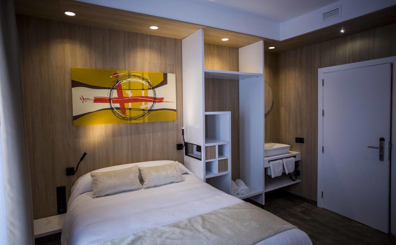 Hostal Sevilla Santa Justa - Adults Only Экстерьер фото