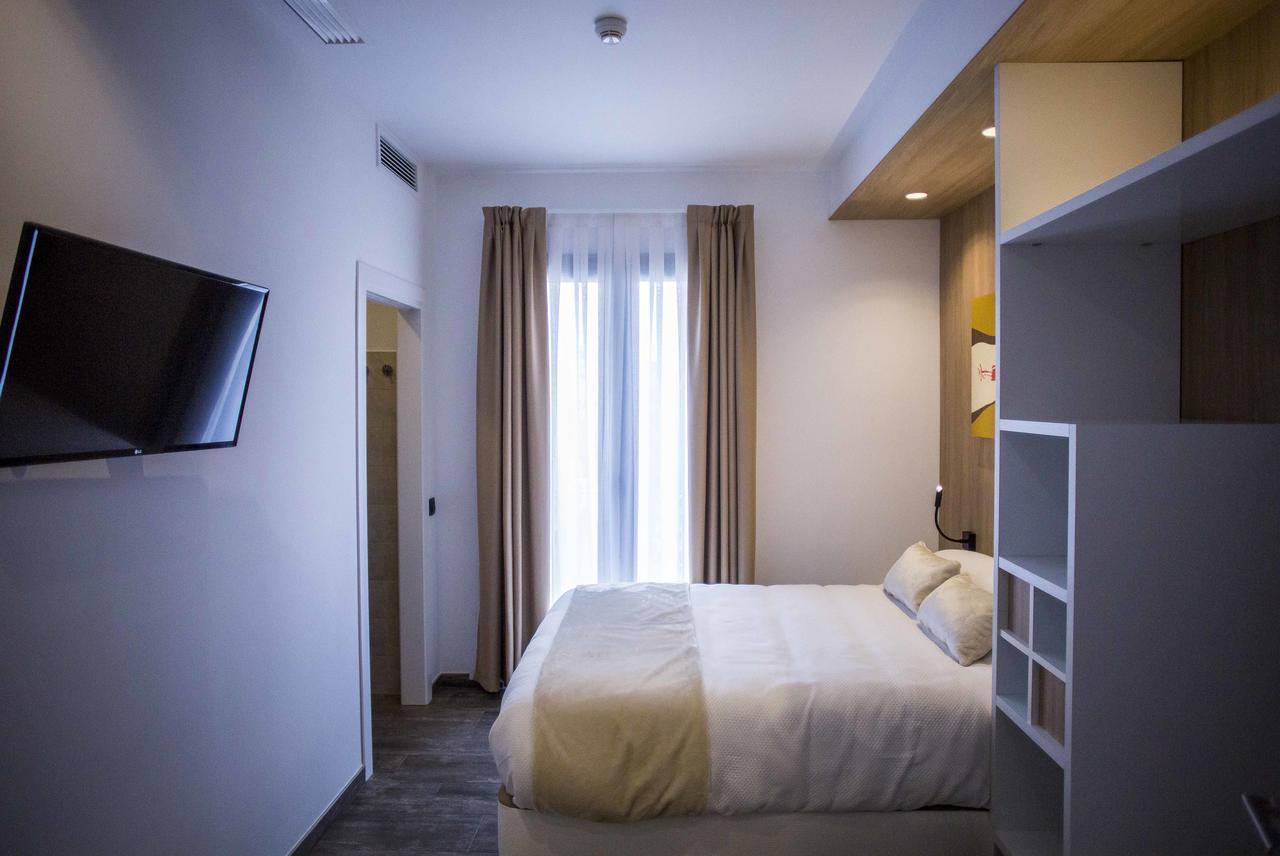 Hostal Sevilla Santa Justa - Adults Only Экстерьер фото