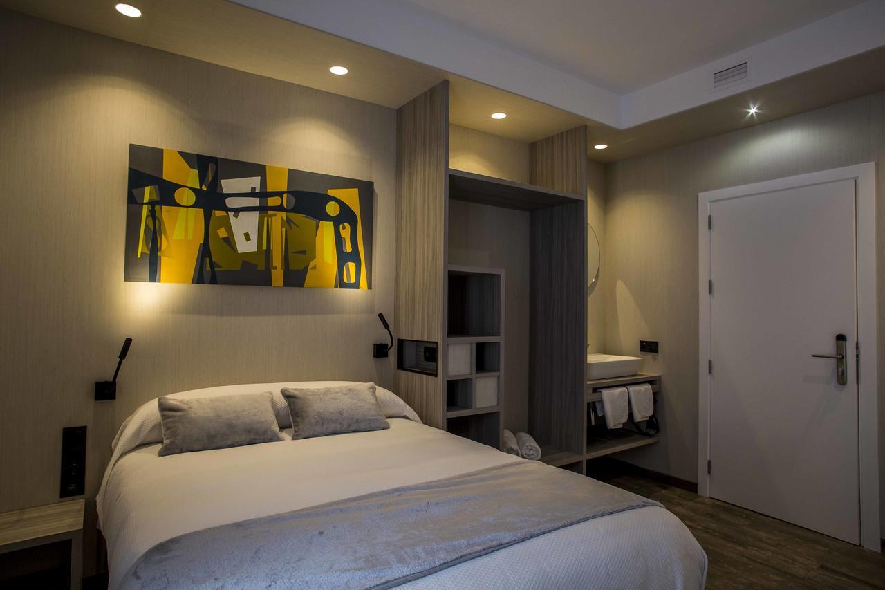 Hostal Sevilla Santa Justa - Adults Only Экстерьер фото