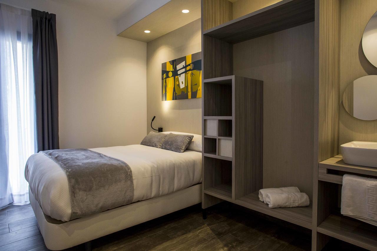 Hostal Sevilla Santa Justa - Adults Only Экстерьер фото