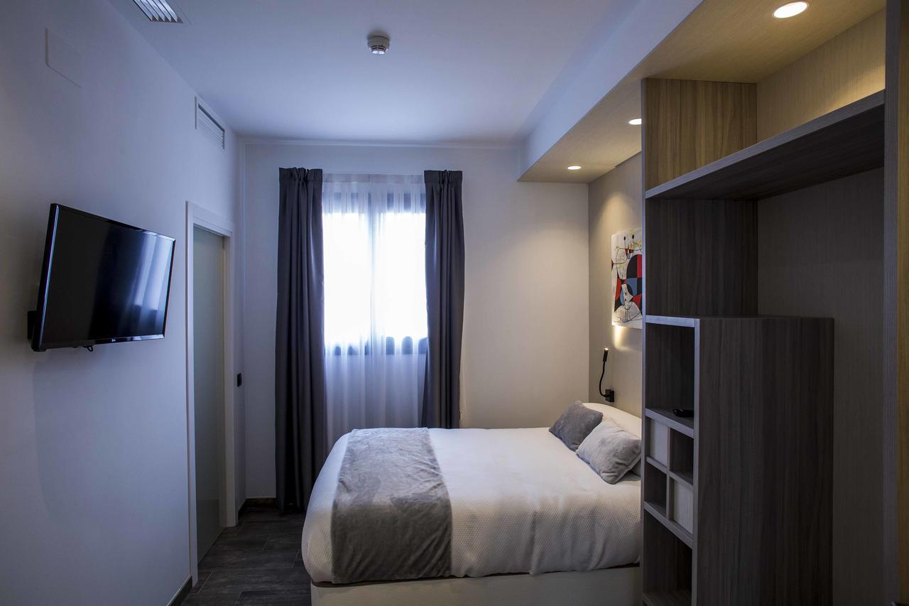 Hostal Sevilla Santa Justa - Adults Only Экстерьер фото