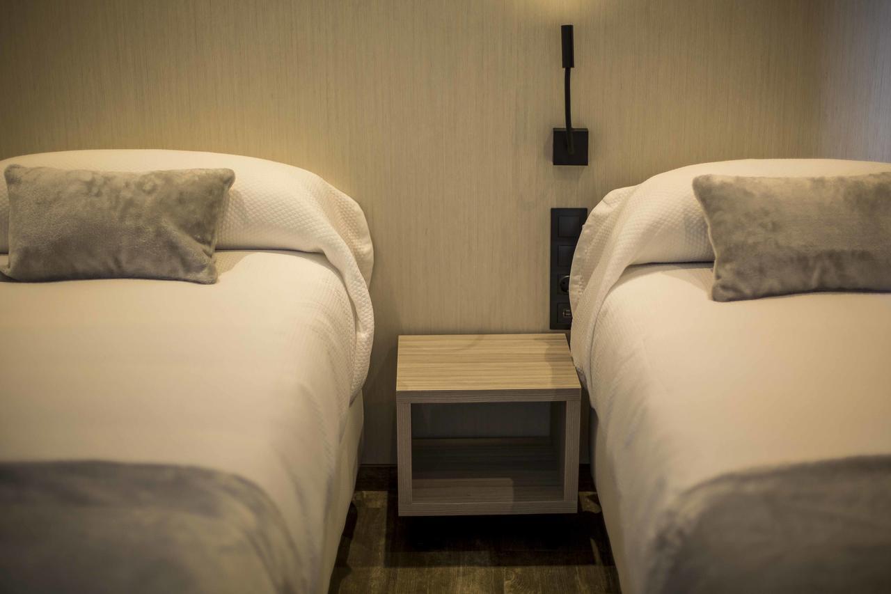 Hostal Sevilla Santa Justa - Adults Only Экстерьер фото
