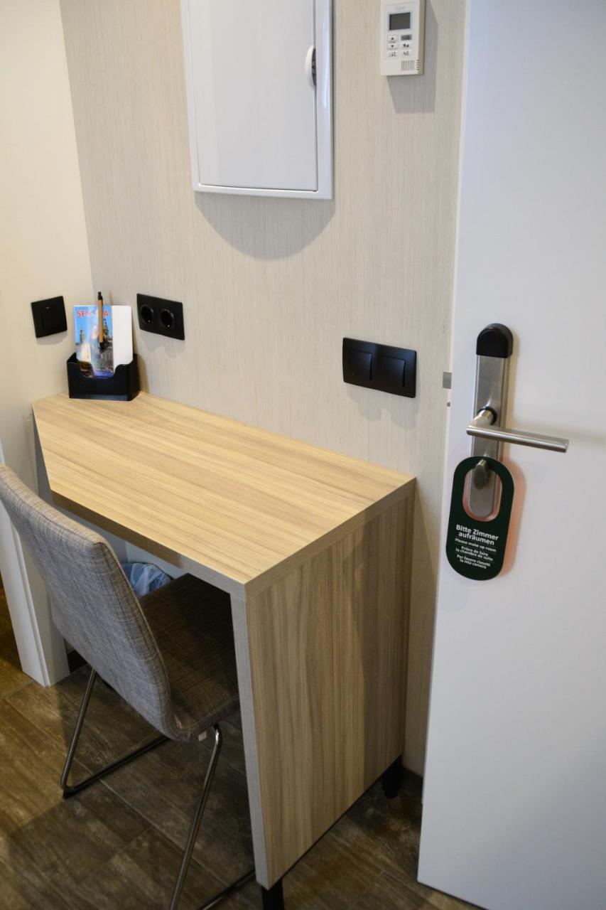Hostal Sevilla Santa Justa - Adults Only Экстерьер фото