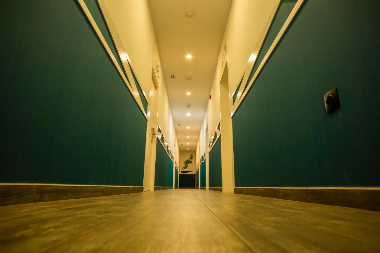 Hostal Sevilla Santa Justa - Adults Only Экстерьер фото